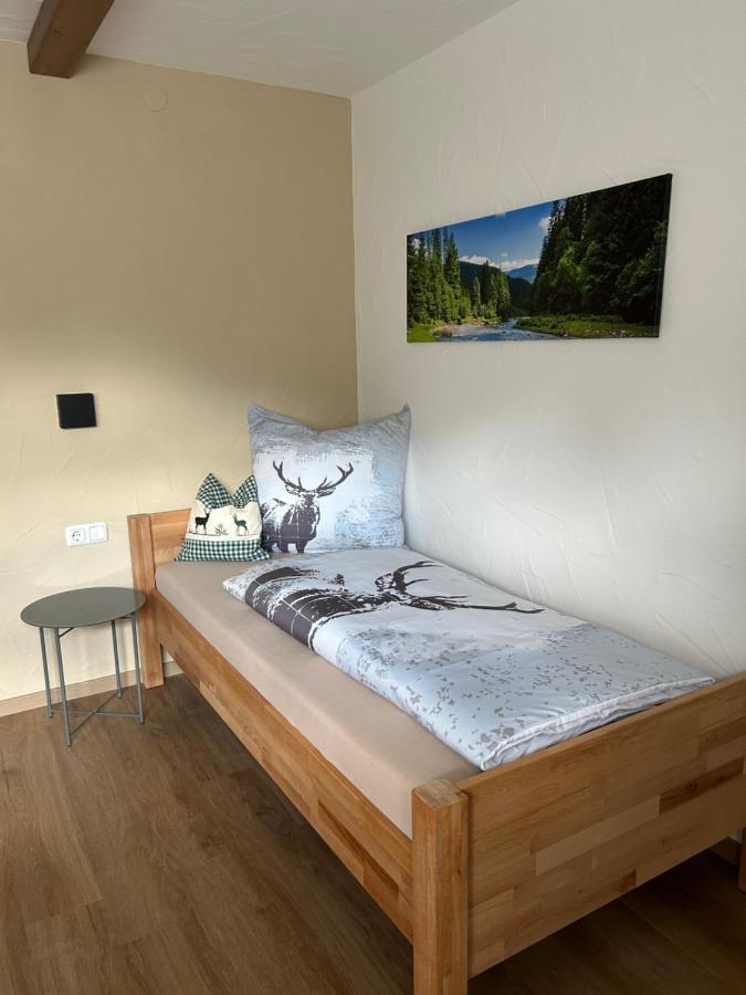 Ferienwohnungen Lodge-B Weissenbach am Lech Esterno foto